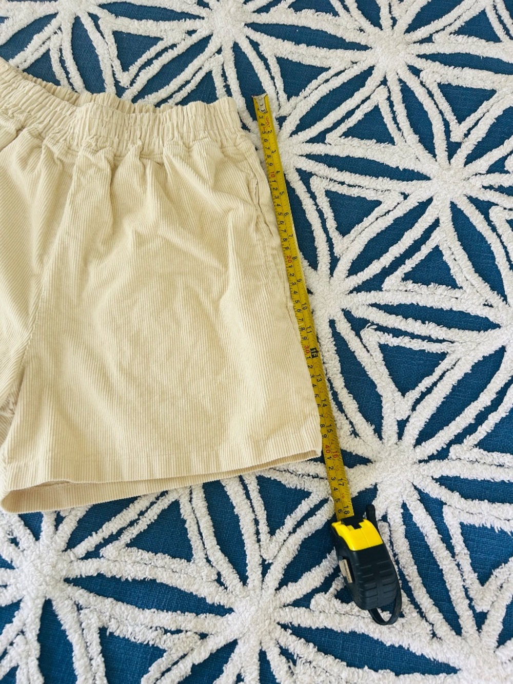 Cream corduroy shorts - Picture 9 of 9